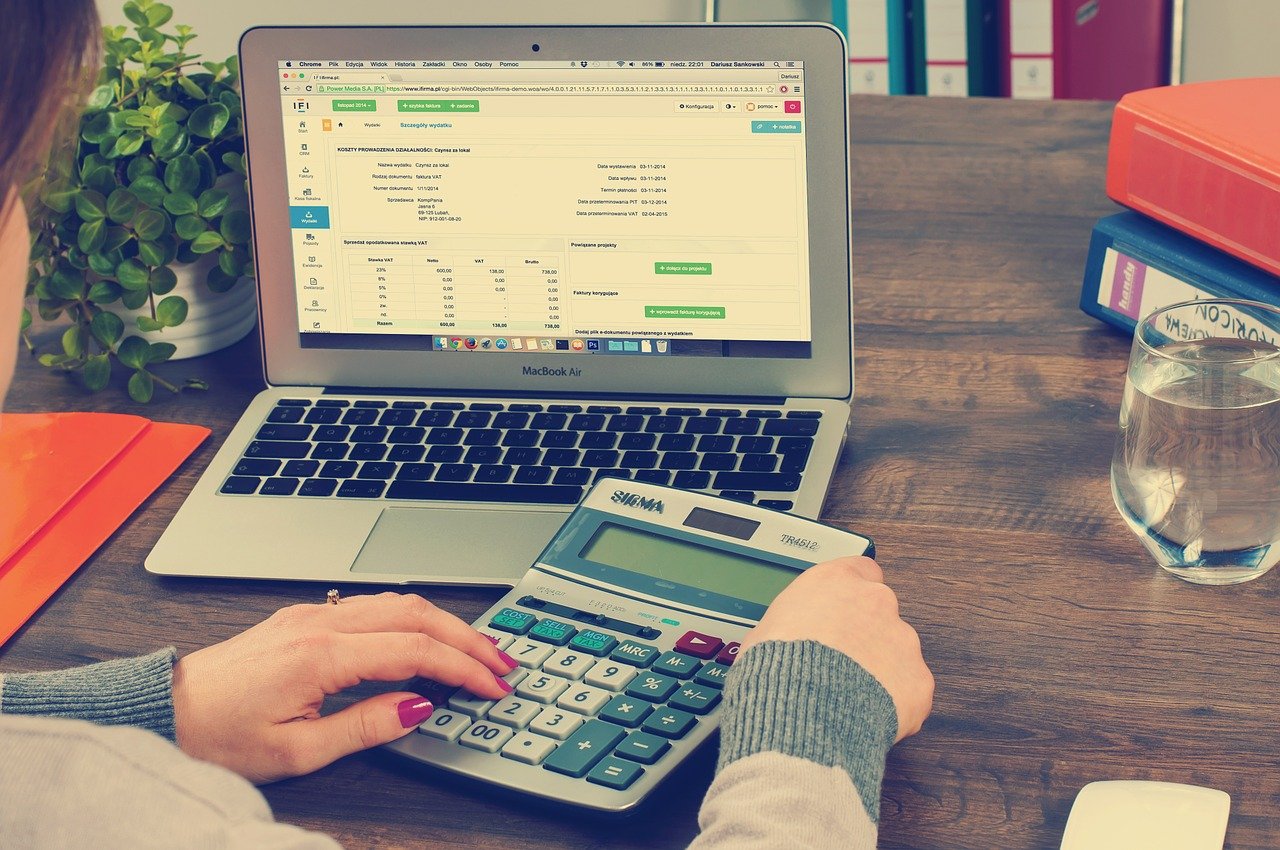 calculator money business